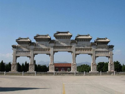 大型寺院石牌坊